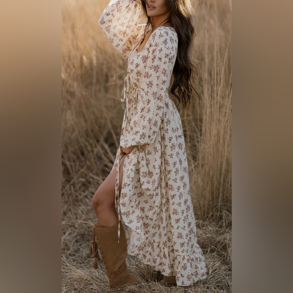 BERI DRESS IN ECRU FLORAL